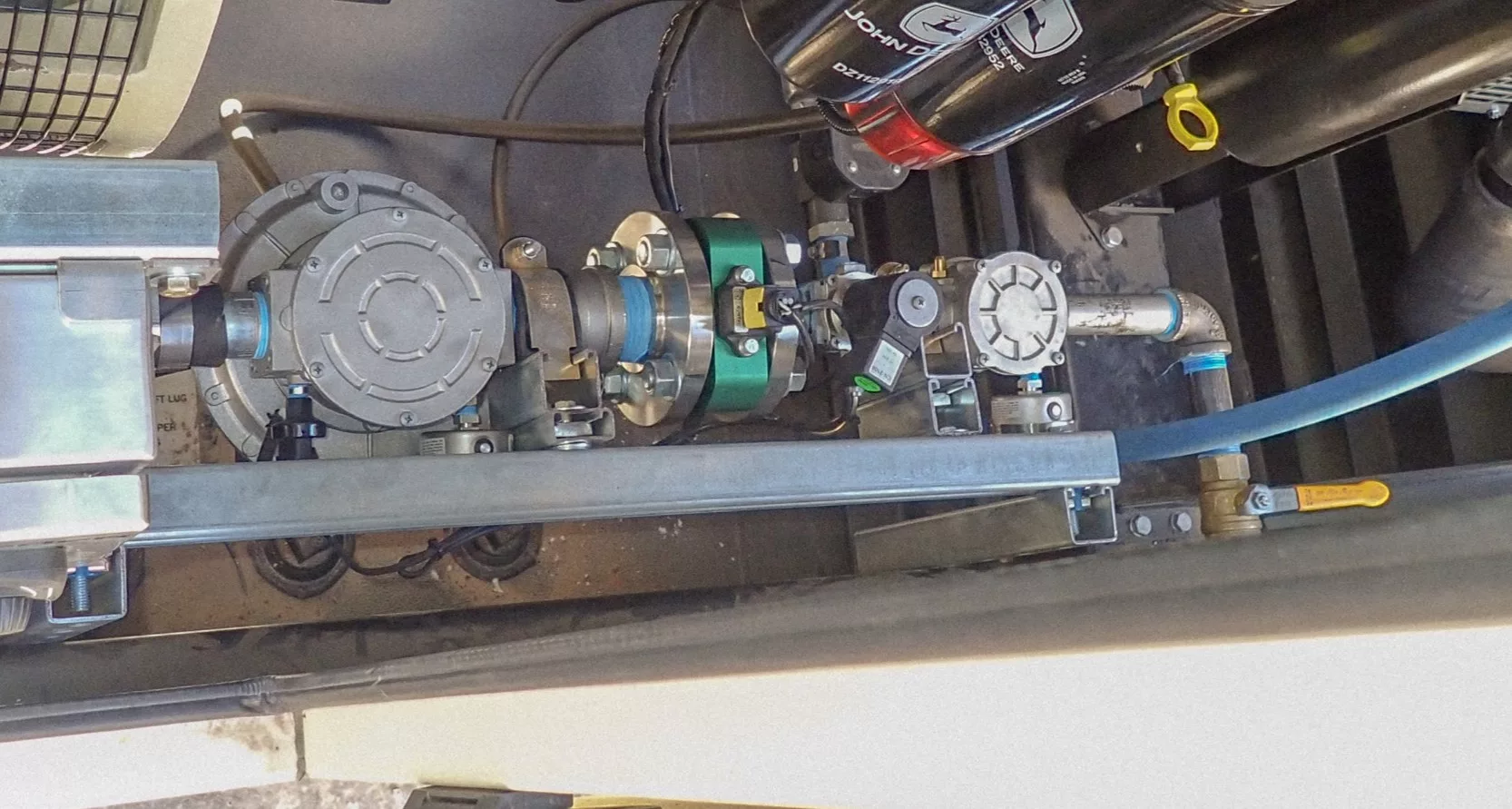 bi-fuel diesel natural gas train