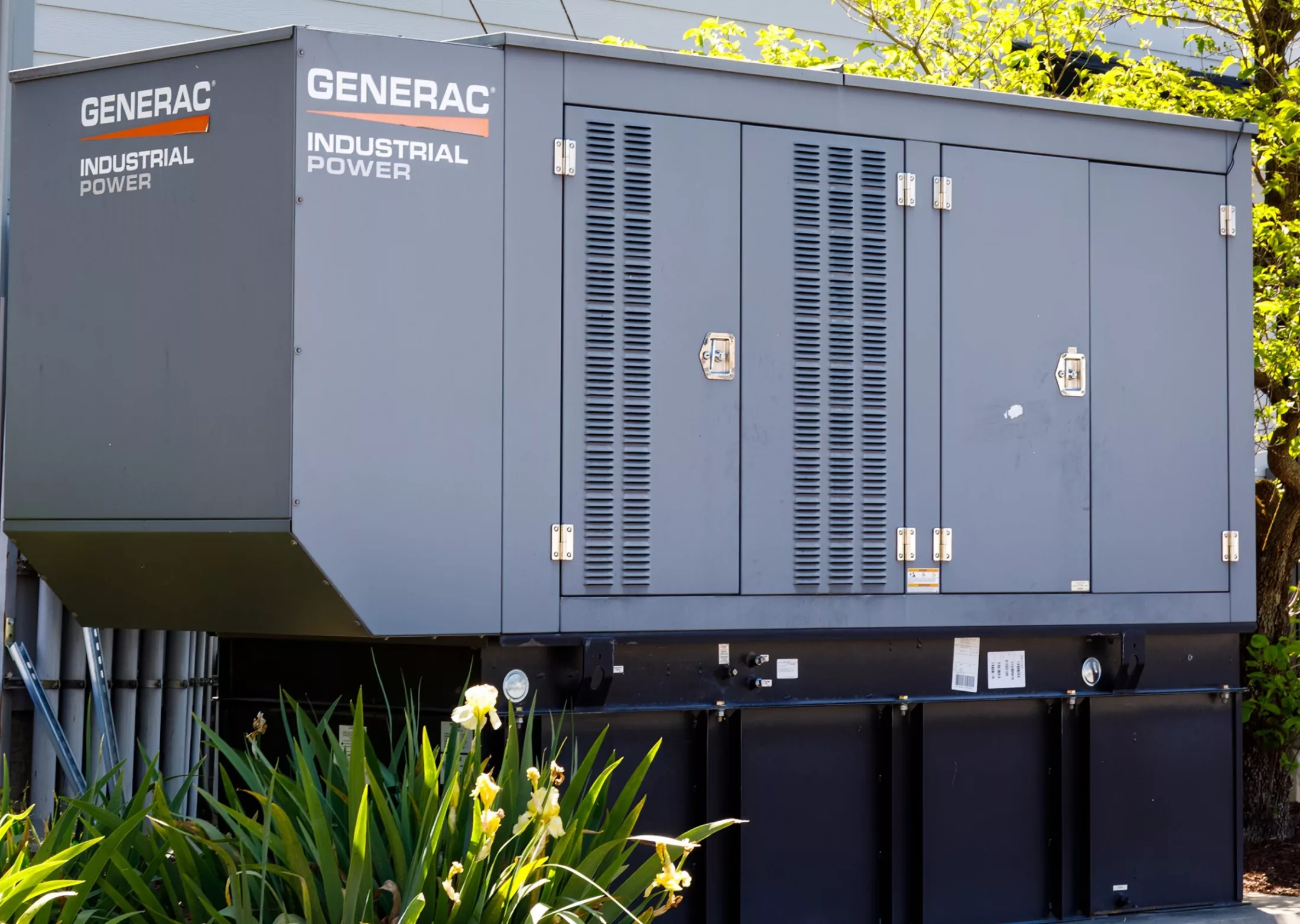 bi-fuel generac power generator disaster relief